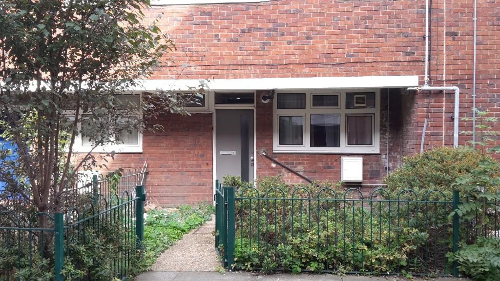 London 4 Bed Flat, Woking Close, SW15 To Rent Now for £2,295.00 p/m