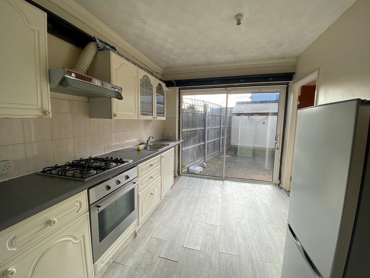 Romford 2 Bed Flat, Horace Avenue, RM7 To Rent Now for £1,400.00 p/m