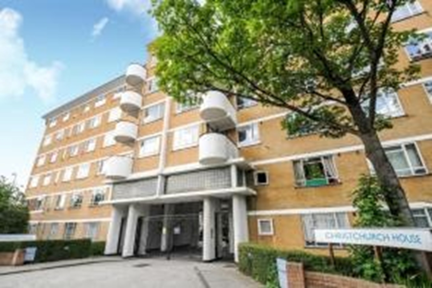 London Room in a Shared Flat, Christchurch House, SW2 To Rent Now