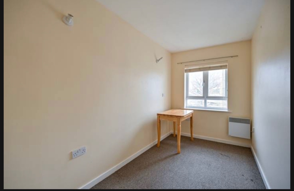 Colnbrook 2 Bed Flat, Sovereign Heights, SL3 To Rent Now for £1,425