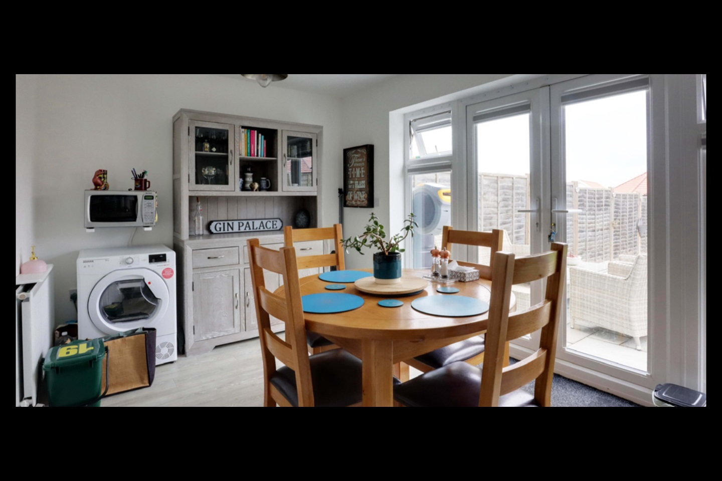 ThorpeLeSoken, ClactonOnSea 3 Bed SemiDetached House, Henderson