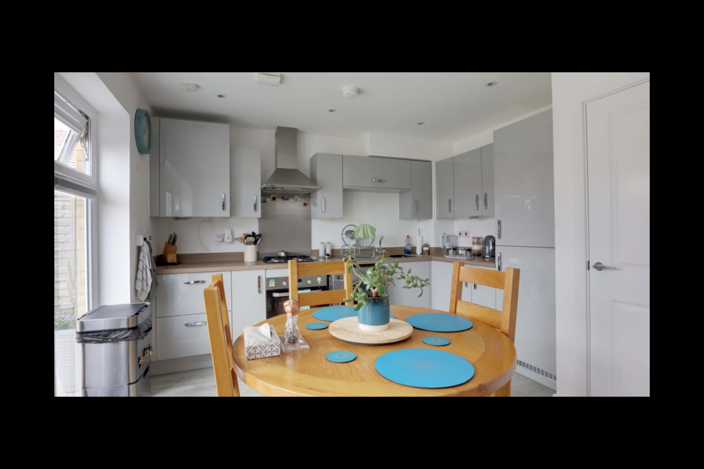 ThorpeLeSoken, ClactonOnSea 3 Bed SemiDetached House, Henderson