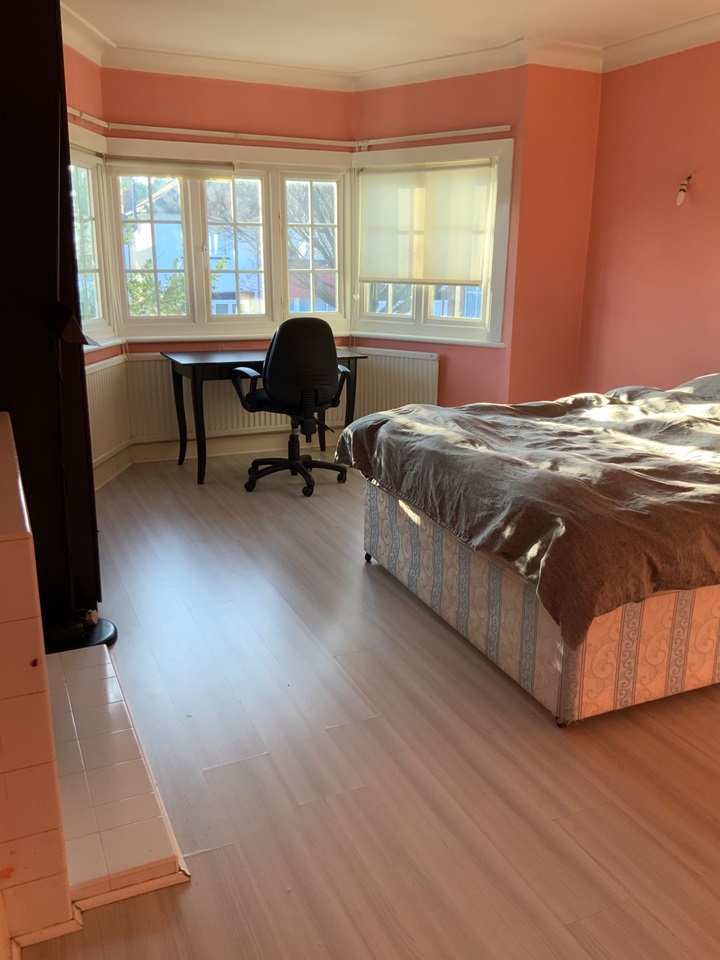 London - Room in a Shared Flat, Shirehall Close, NW4 - To Rent Now for ...