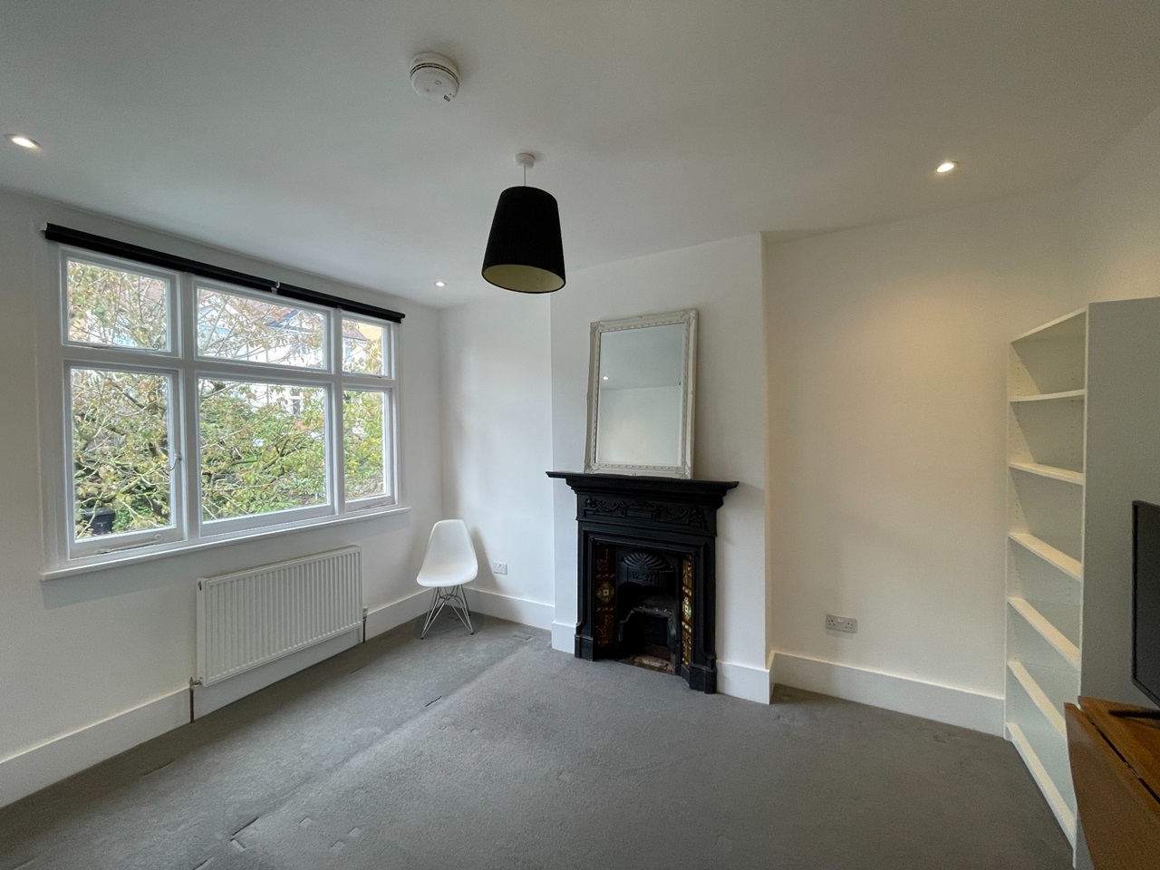 London Room in a Shared Flat, Muswell Hill Place, N10 To Rent Now