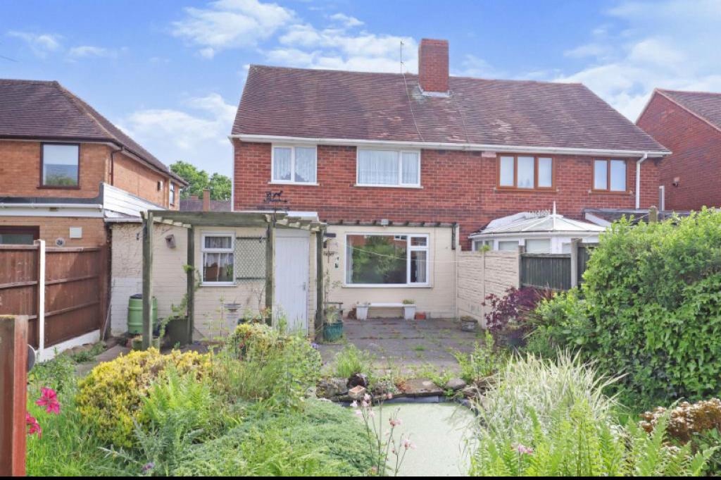 Wednesfield 3 Bed SemiDetached House, Lawrence Avenue, WV11 To Rent Now for £950.00 p/m