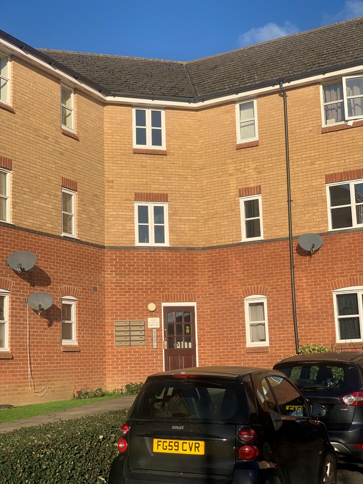 Hoddesdon 2 Bed Flat, Plomer Ave, EN11 To Rent Now for £1,250.00 p/m
