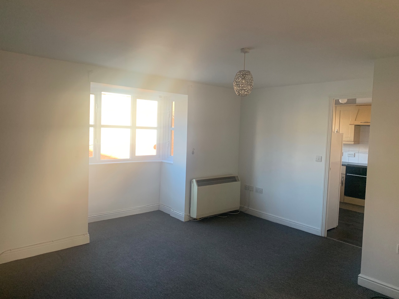 Hoddesdon 2 Bed Flat, Plomer Ave, EN11 To Rent Now for £1,250.00 p/m