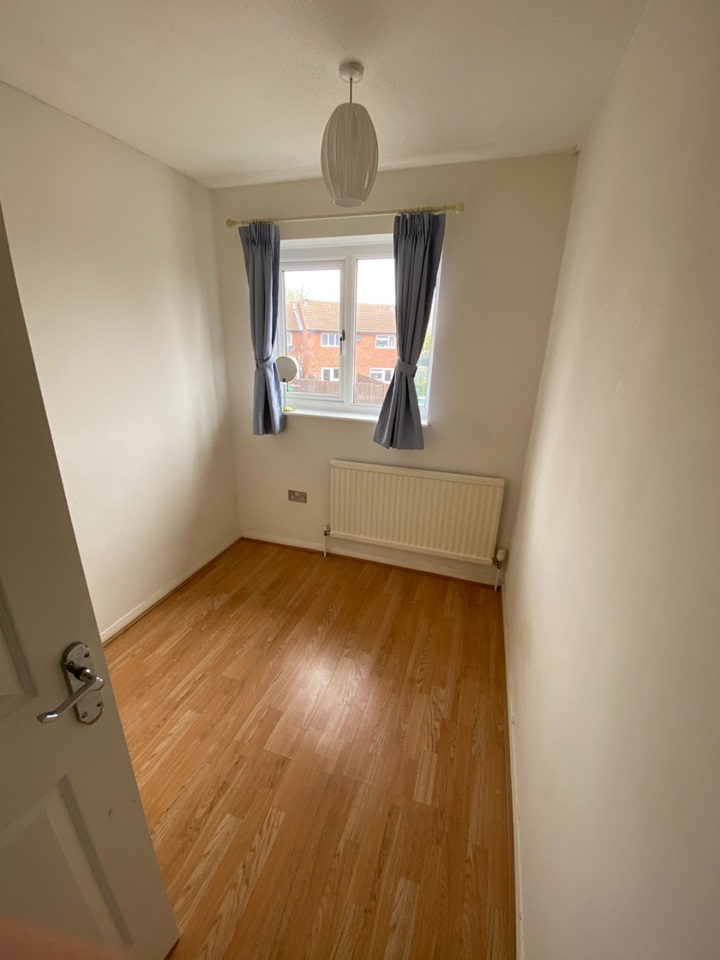 Bicester 3 Bed SemiDetached House, Lerwick Croft, OX26 To Rent Now