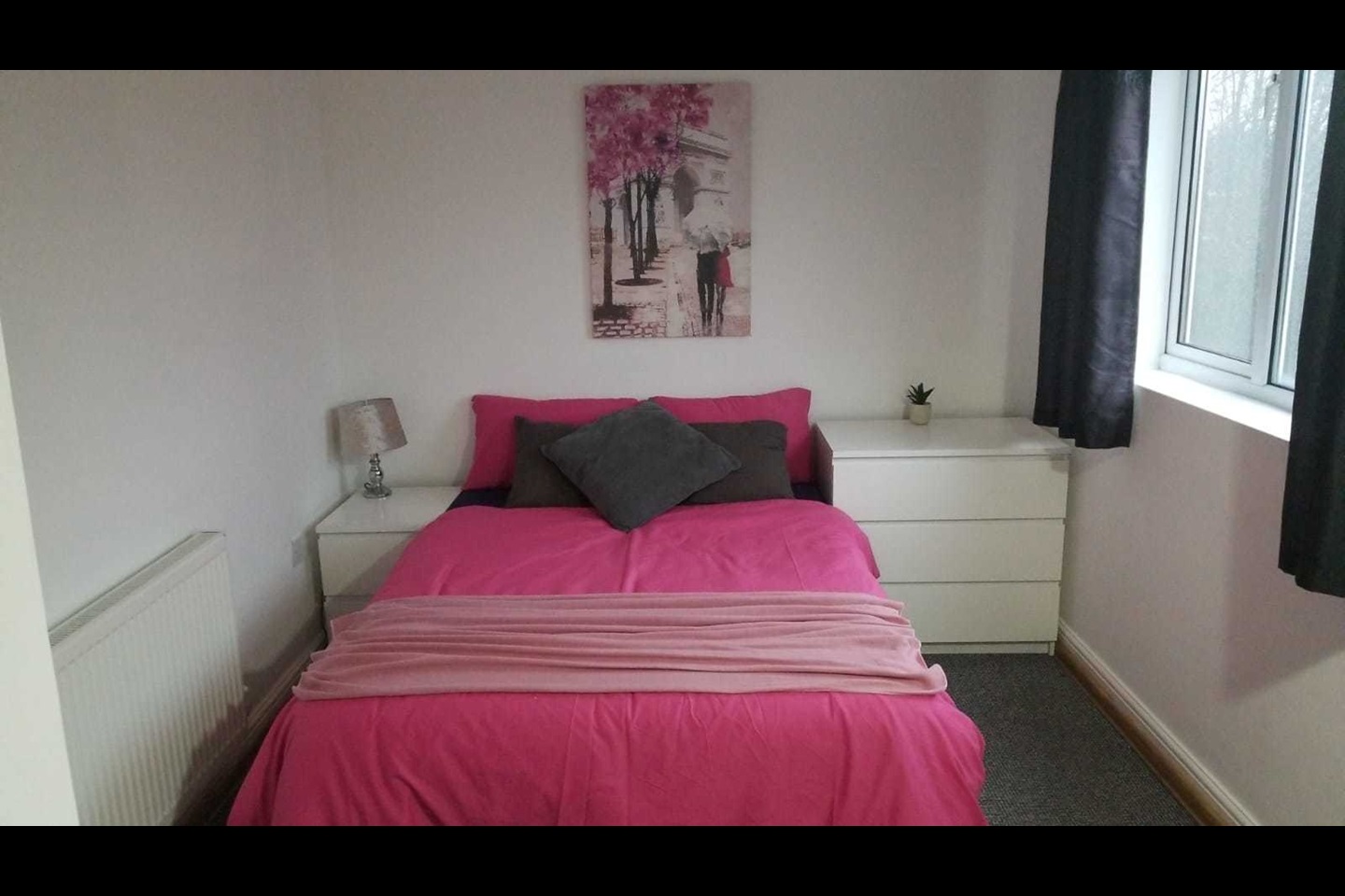 Walsall Room in a Shared House, Butts Road, WS4 To Rent Now for £