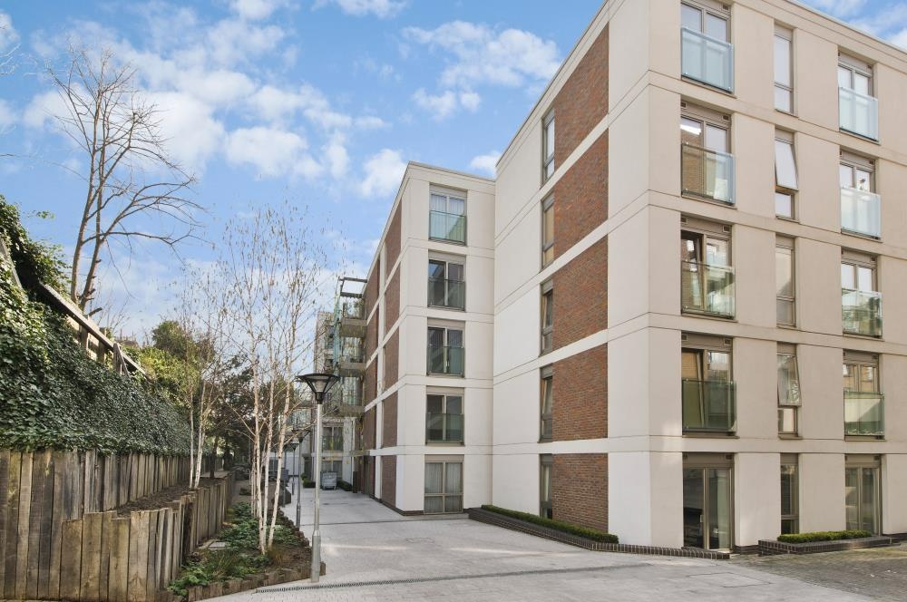 Clapham Old Town 2 Bed Flat, Wingate Square, SW4 To Rent Now for £