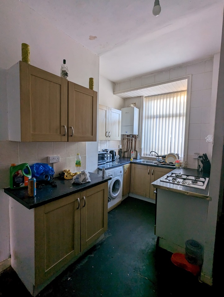 Oldham 3 Bed Terraced House, Osmond Street, OL4 To Rent Now for £