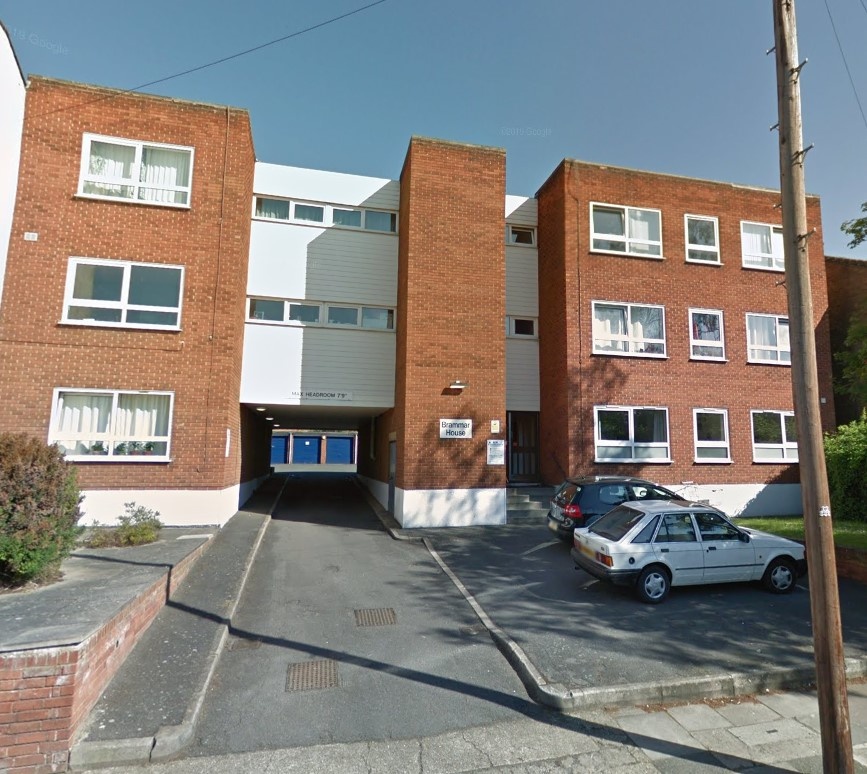 Northampton Bedsit, Brammer House, NN5 To Rent Now for £366.95 p/m