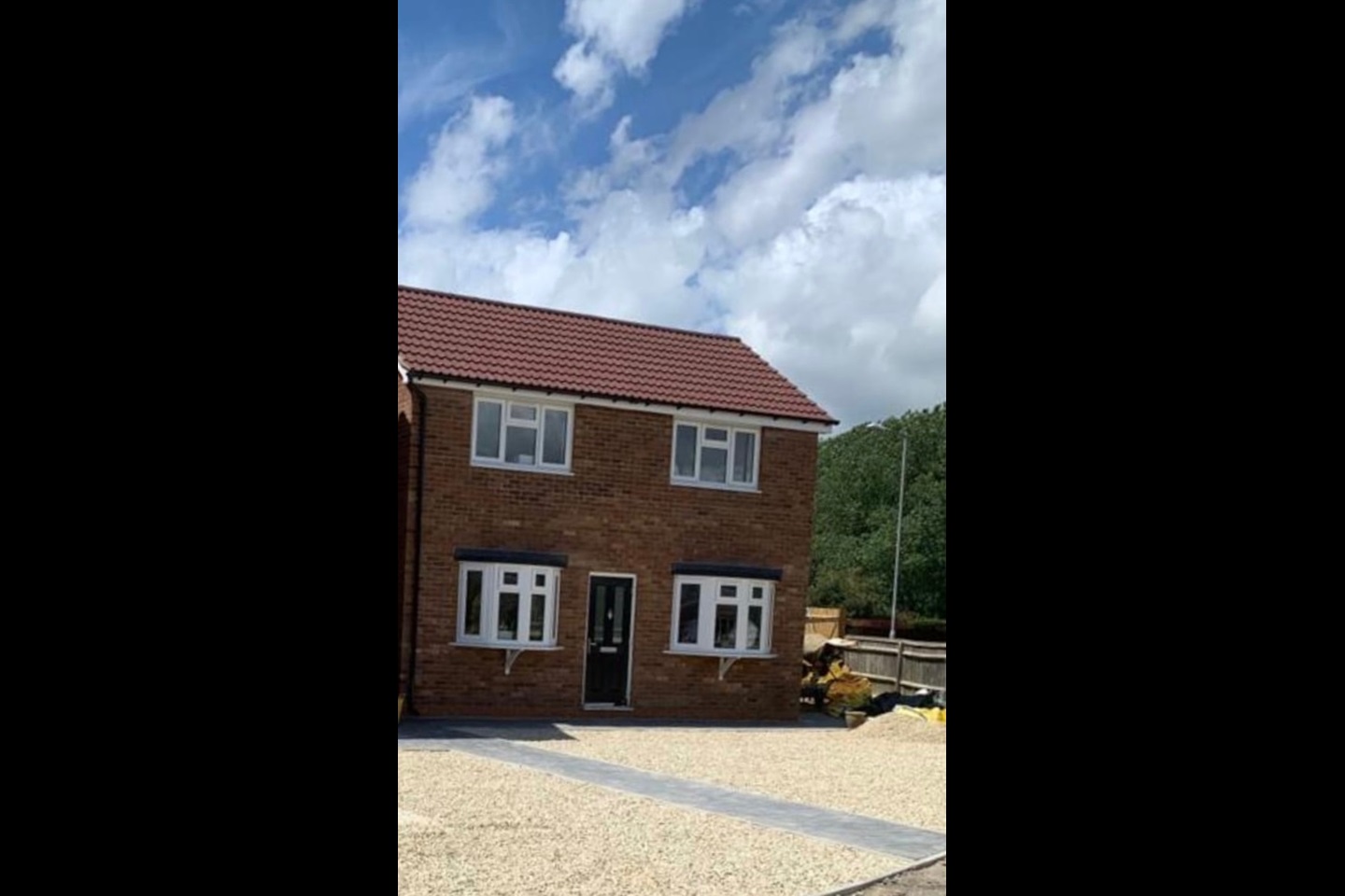 Aylesbury 2 Bed Flat, Meadowcroft, HP19 To Rent Now for £1,300.00 p/m