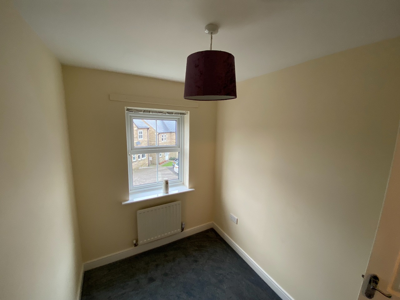 Carrbrook, Stalybridge 3 Bed SemiDetached House, Calico Crescent