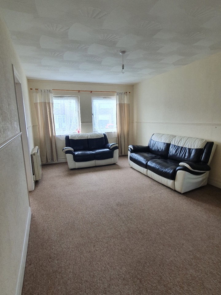 Gravesend 1 Bed Flat, Lapis Close, DA12 To Rent Now for £800.00 p/m