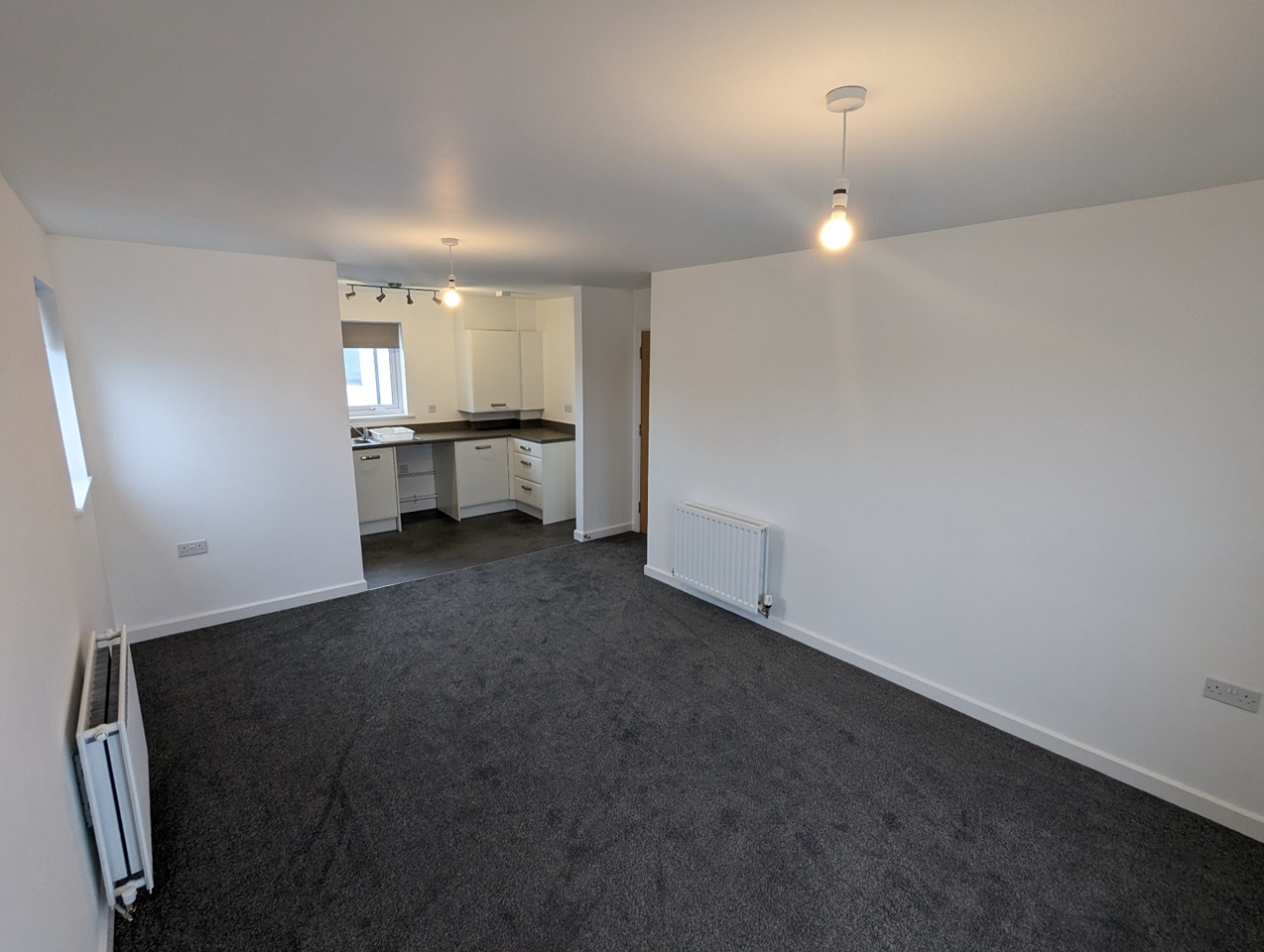 Camborne 2 Bed Flat, Stannary Road, TR14 To Rent Now for £850.00 p/m