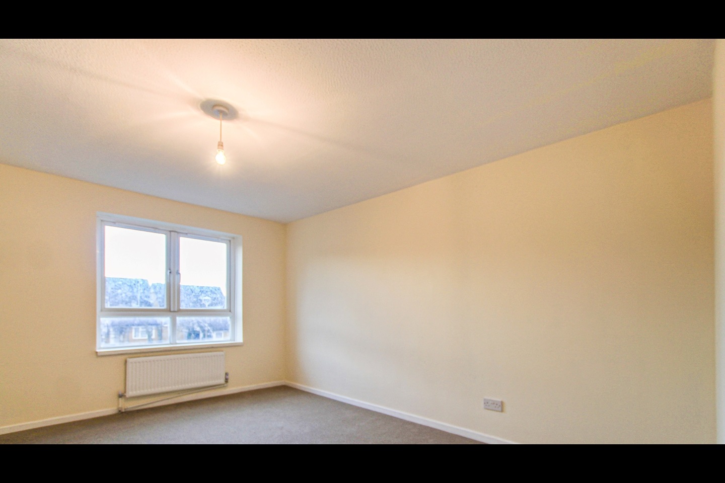 Fishermead, Milton Keynes 4 Bed Terraced House, Helford Place, MK6