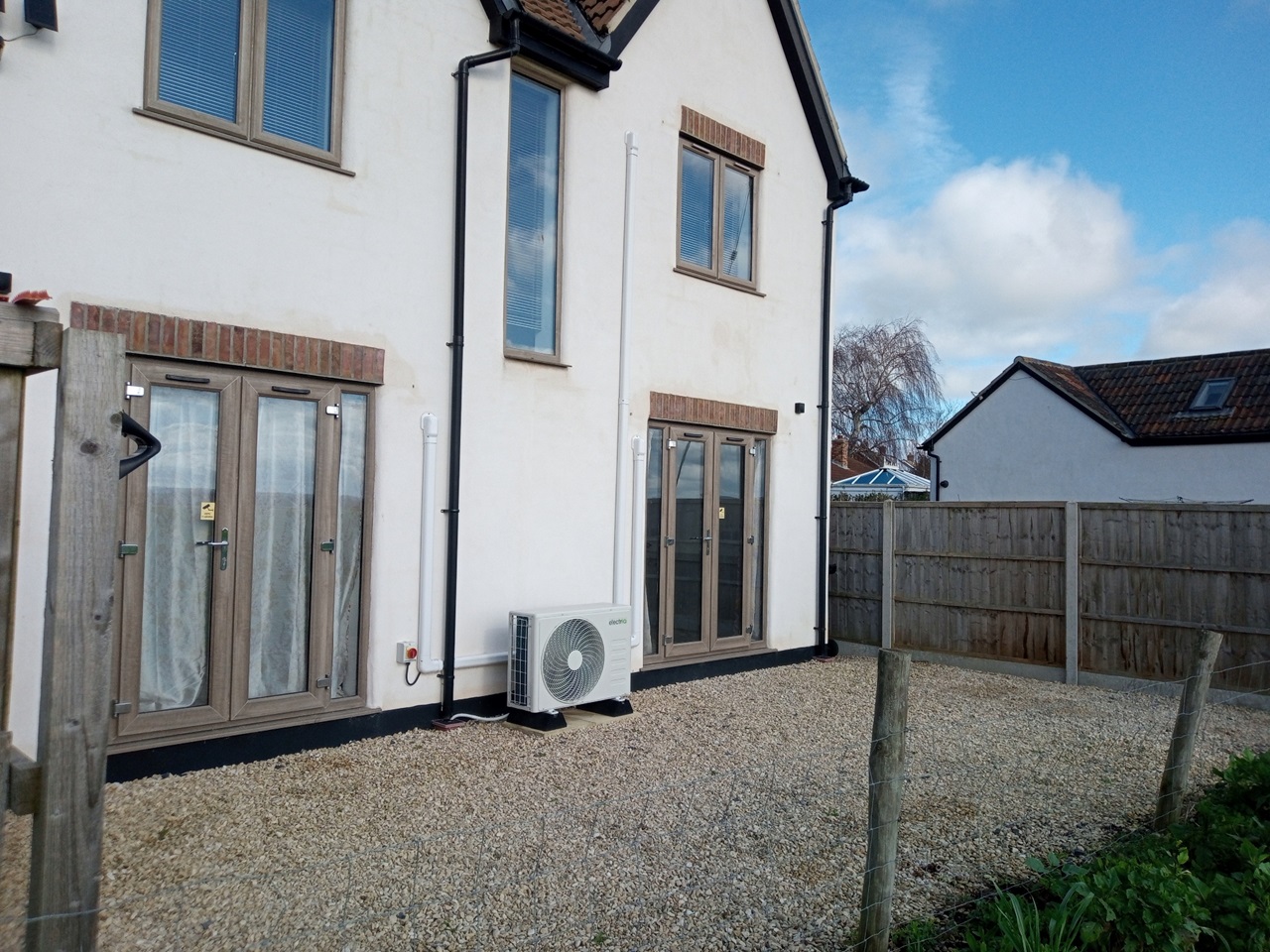 Westonzoyland, Bridgwater 3 Bed Detached House, Main Road, TA7 To