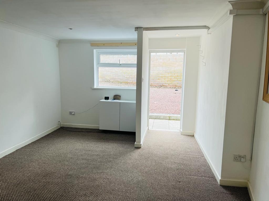 Cannock 1 Bed Flat, Walsall Road, WS11 To Rent Now for £525.00 p/m