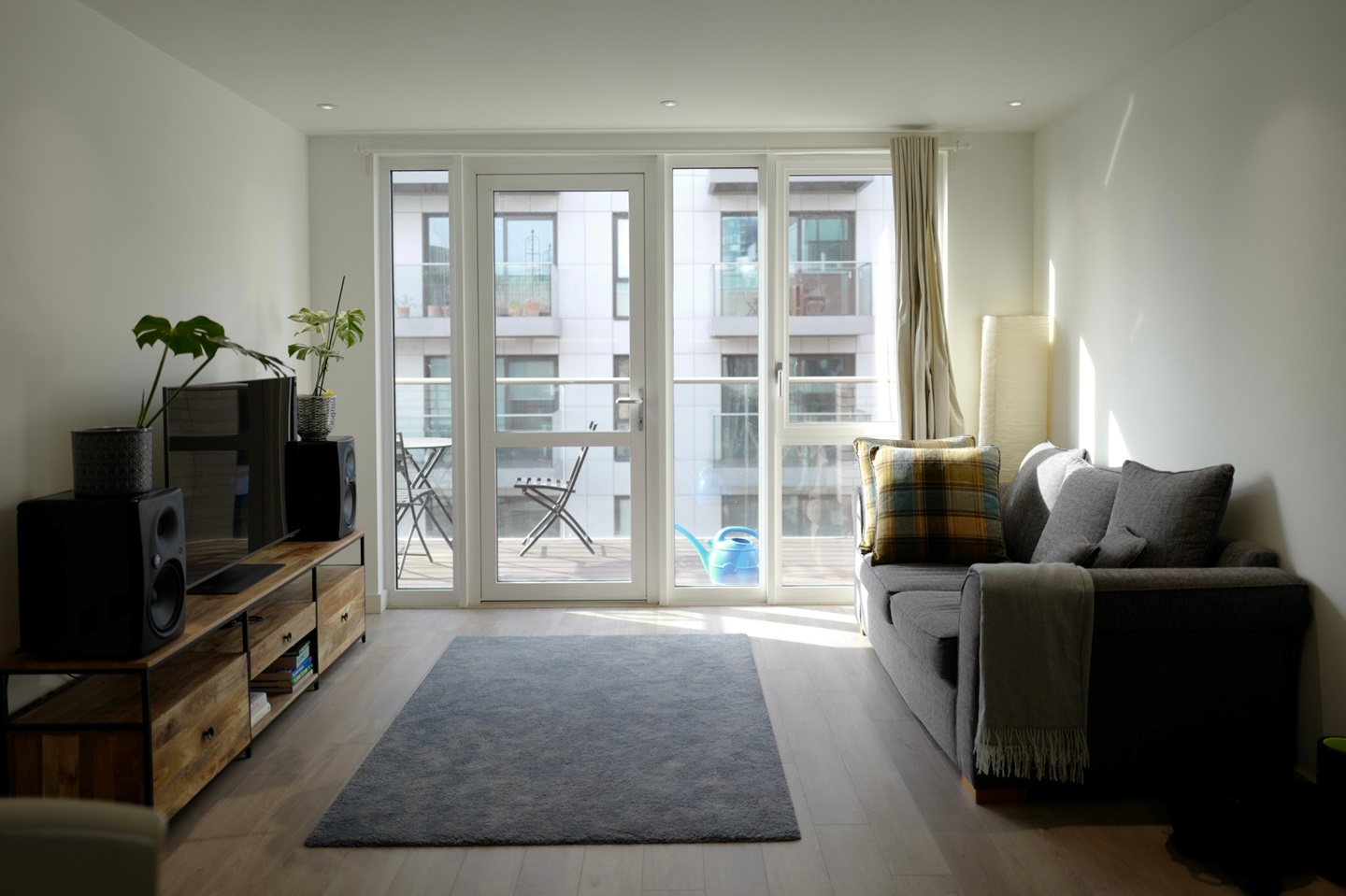 London 1 Bed Flat, Rivulet Apartments, N4 To Rent Now for £2,100.00 p/m