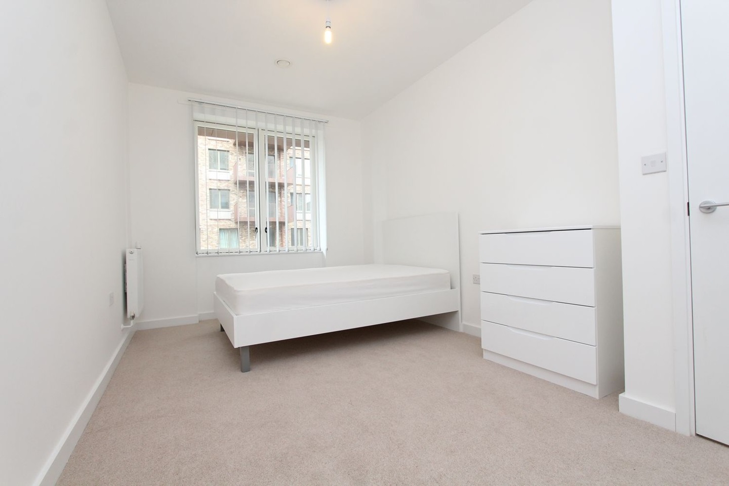 London 3 Bed Terraced House, Frobisher Yard, E16 To Rent Now for £