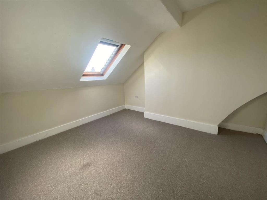 Beaumaris 2 Bed Flat, Margaret Street, LL58 To Rent Now for £750.00 p/m