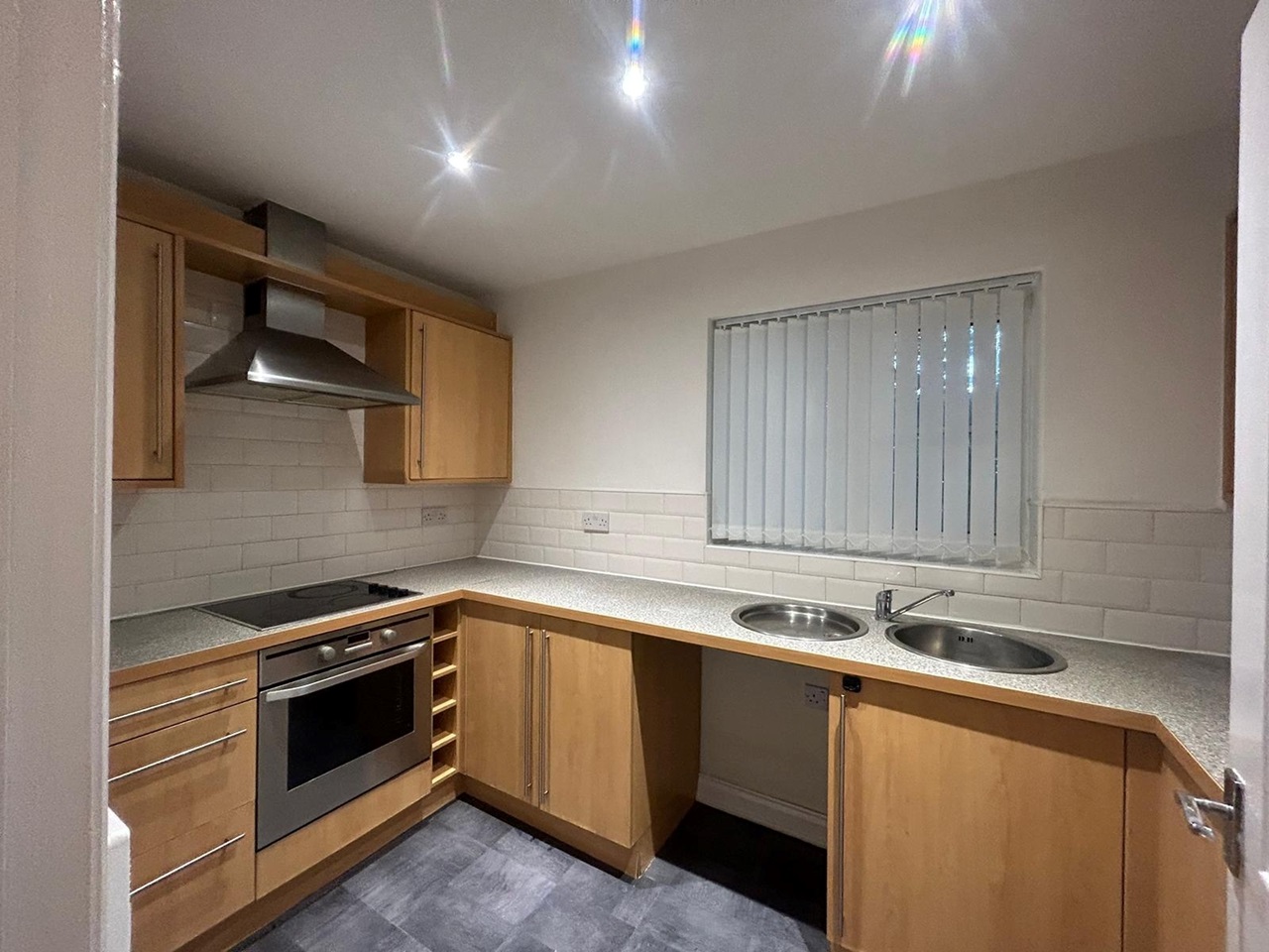 AshtonUnderLyne 2 Bed Flat, Bakery Court, OL6 To Rent Now for £