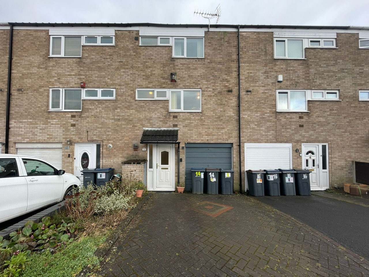 Woodgate, Birmingham 3 Bed Terraced House, County Close, B32 To