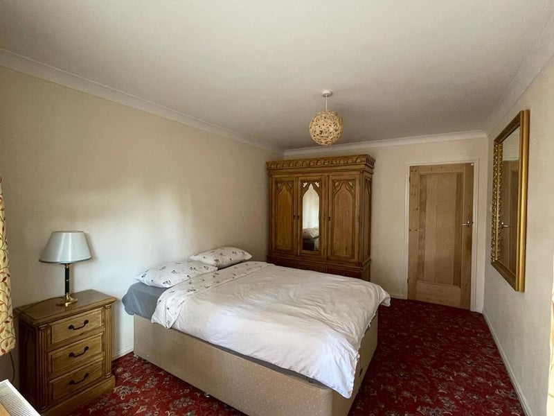 Woodley, Reading Room in a Shared House, Silver Fox Crescent, RG5