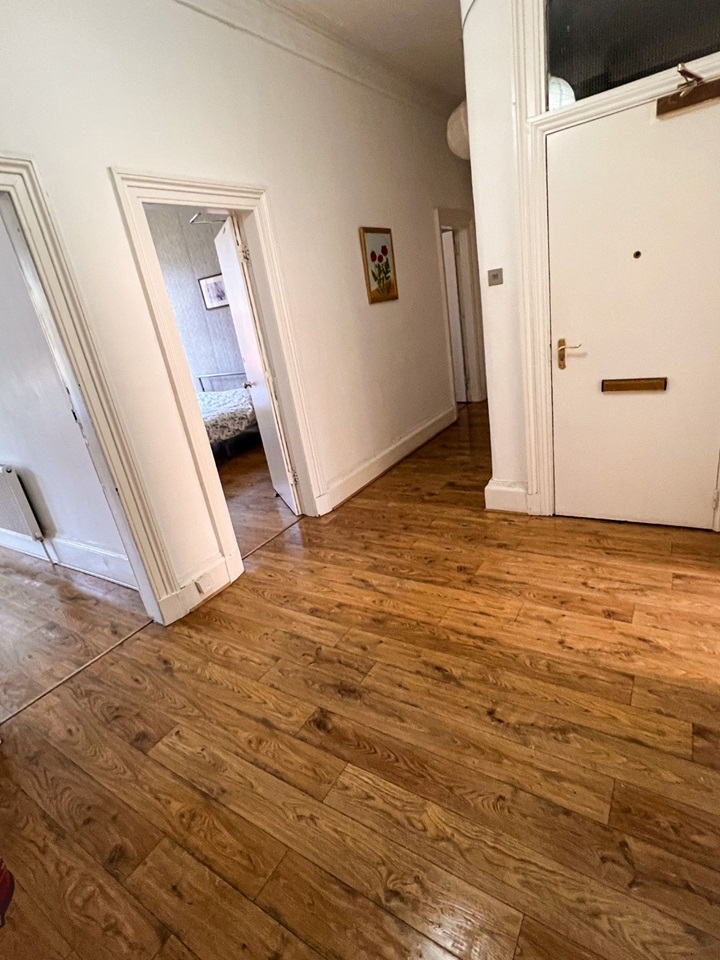 Glasgow 3 Bed Flat, Lawrence Street, G11 To Rent Now for £2,100.00 p/m