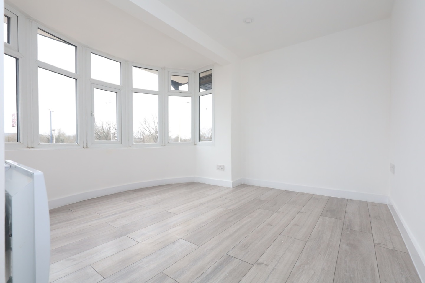 Perivale, Greenford, Studio Flat, Alperton Lane, UB6 To Rent Now