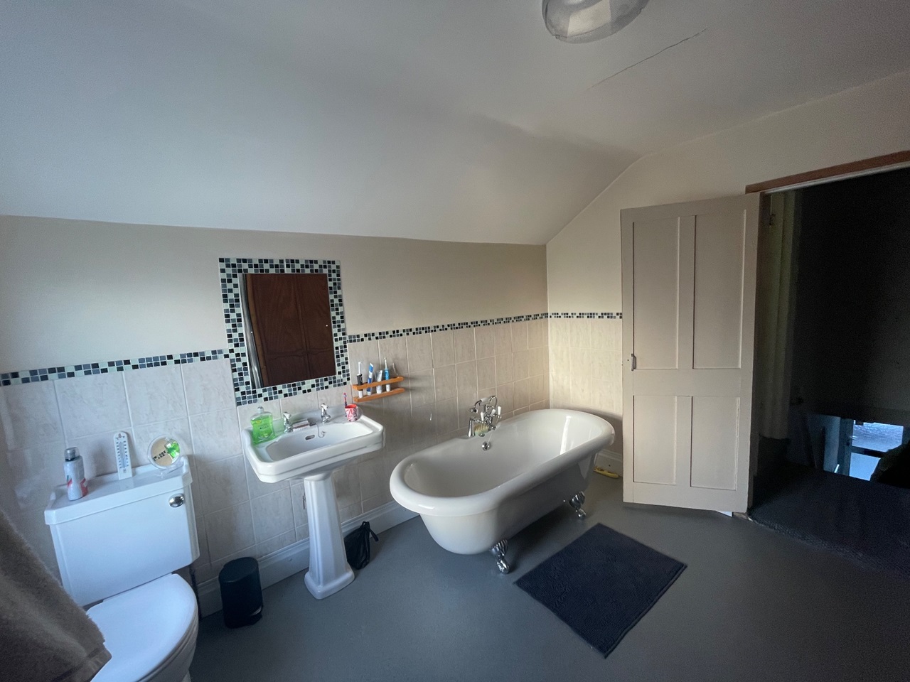 Rushden 3 Bed Terraced House, Rushden, NN10 To Rent Now for £900.00 p/m