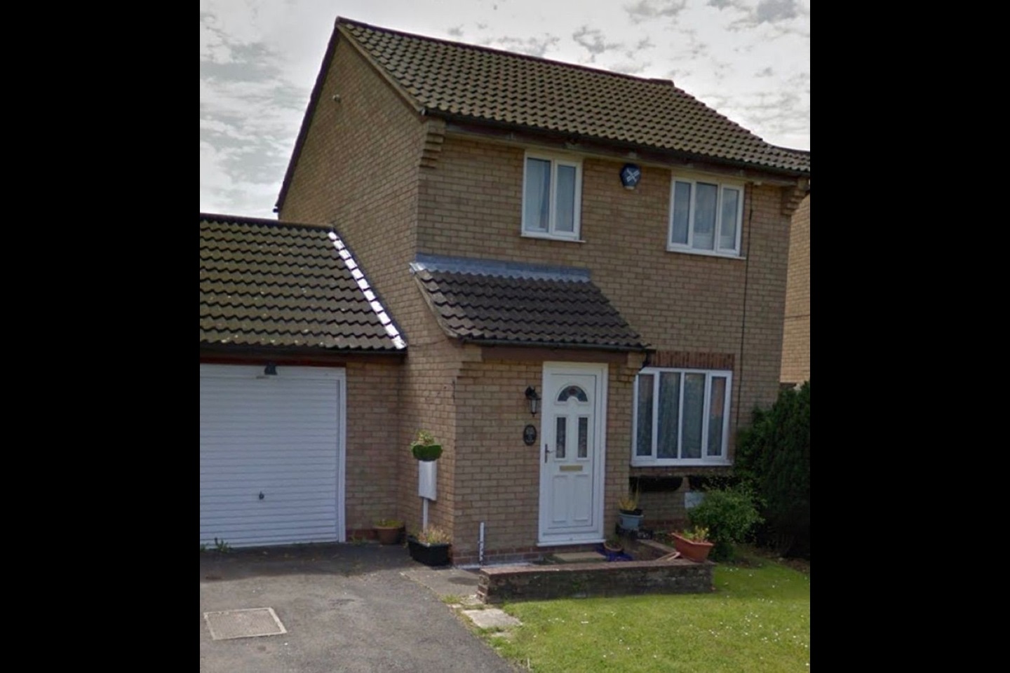 Heelands, Milton Keynes 3 Bed Detached House, Gisburn Close, MK13