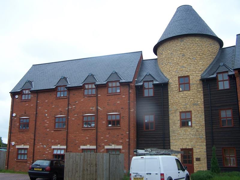 Monkston Park, Milton Keynes 2 Bed Flat, Islington Grove, MK10 To