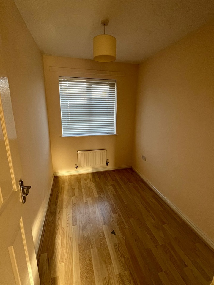 Middleton, Milton Keynes 3 Bed End Terrace, Deacon Place, MK10 To