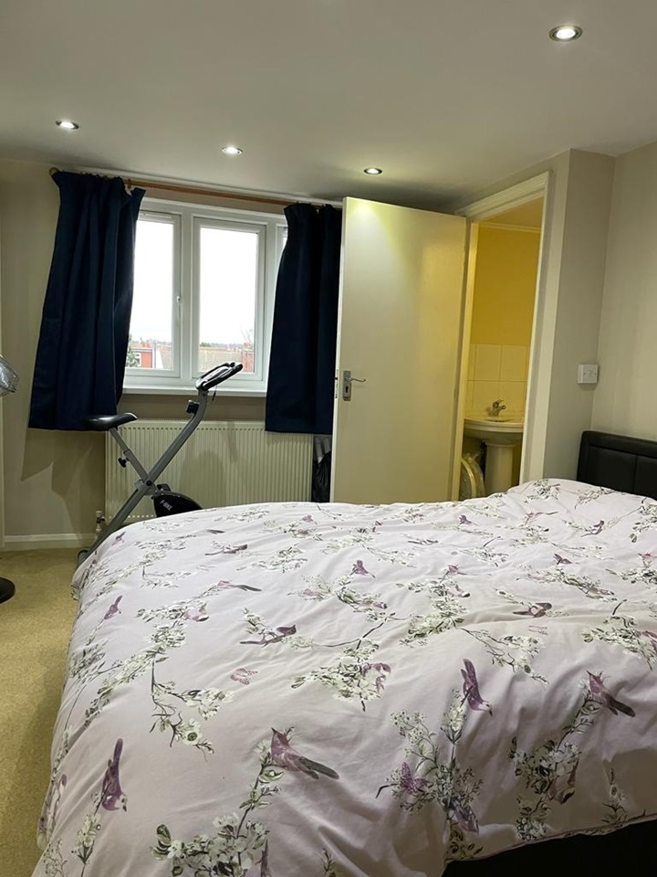 Thornton Heath Room in a Shared House, Mayfield Road, CR7 To Rent