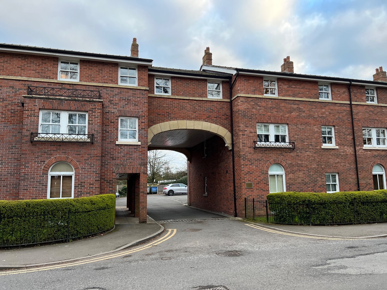 Knutsford 2 Bed Flat, Heathlands House, WA16 To Rent Now for £1,200