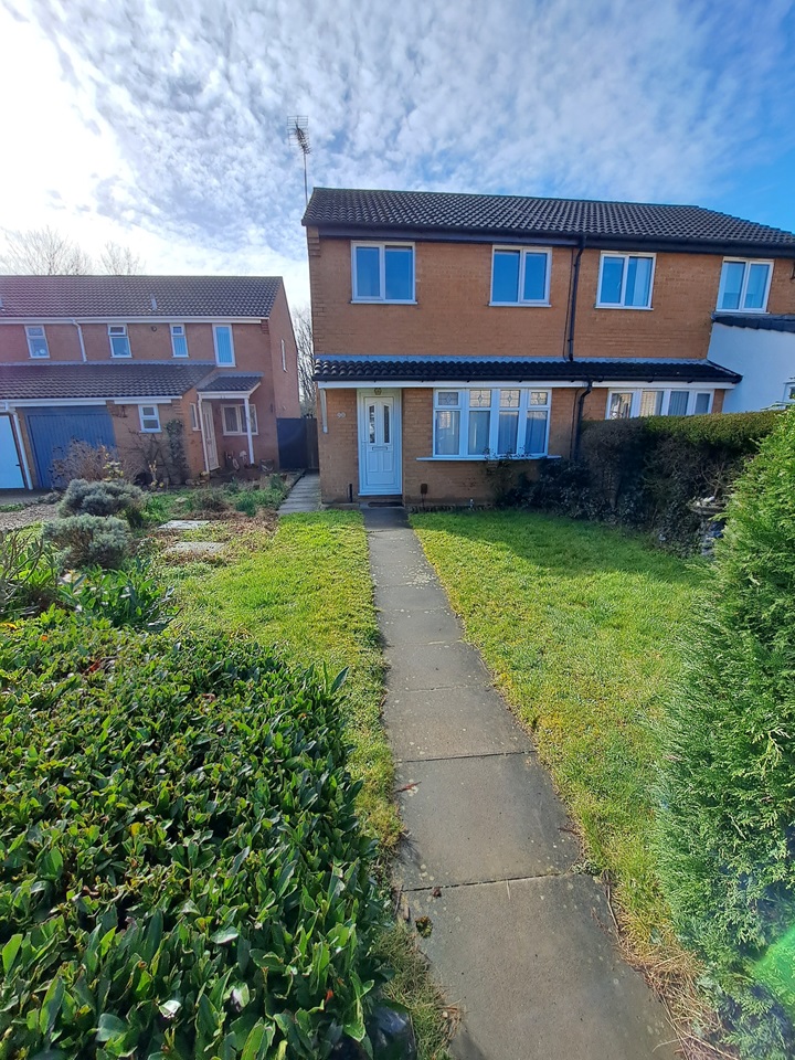 Bretton, Peterborough 2 Bed SemiDetached House, Ringwood, PE3 To