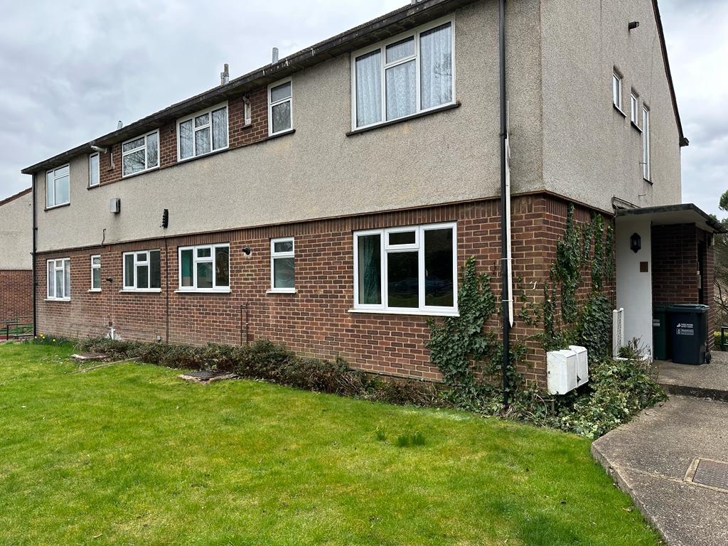 Mill End, Rickmansworth 2 Bed Flat, Colne Mead, WD3 To Rent Now for