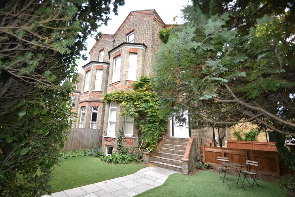 London 2 Bed Flat, Ridgway, SW19 To Rent Now for £1,750.00 p/m