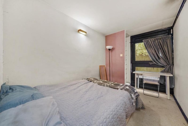 London Room in a Shared Flat, Rowley Way, NW8 To Rent Now for £820.00 p/m