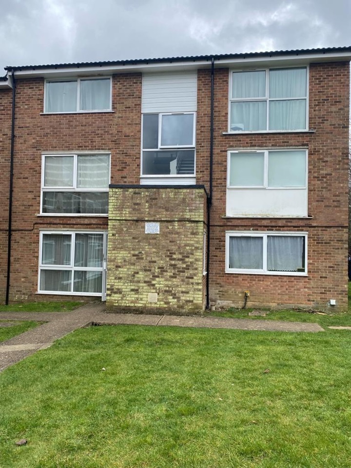 Hemel Hempstead 1 Bed Flat, Burns Drive, HP2 To Rent Now for £900.