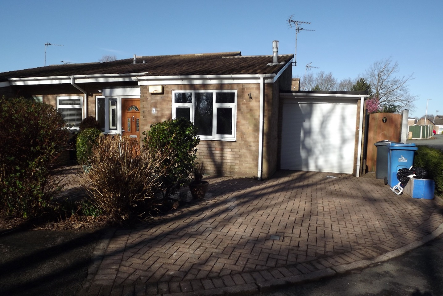 Palacefields, Runcorn 2 Bed Bungalow, The Copse, WA7 To Rent Now
