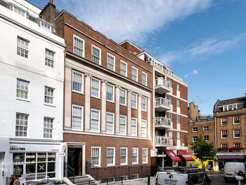 London 1 Bed Flat, Picton Place, W1U To Rent Now for £4,000.00 p/m