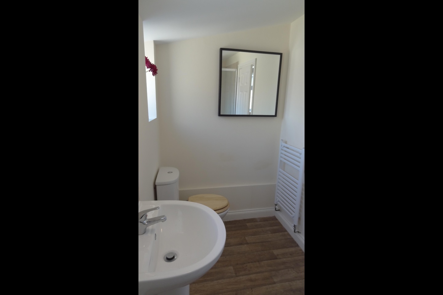 Swindon Studio Flat, Birch Street, SN1 To Rent Now for £660.00 p/m