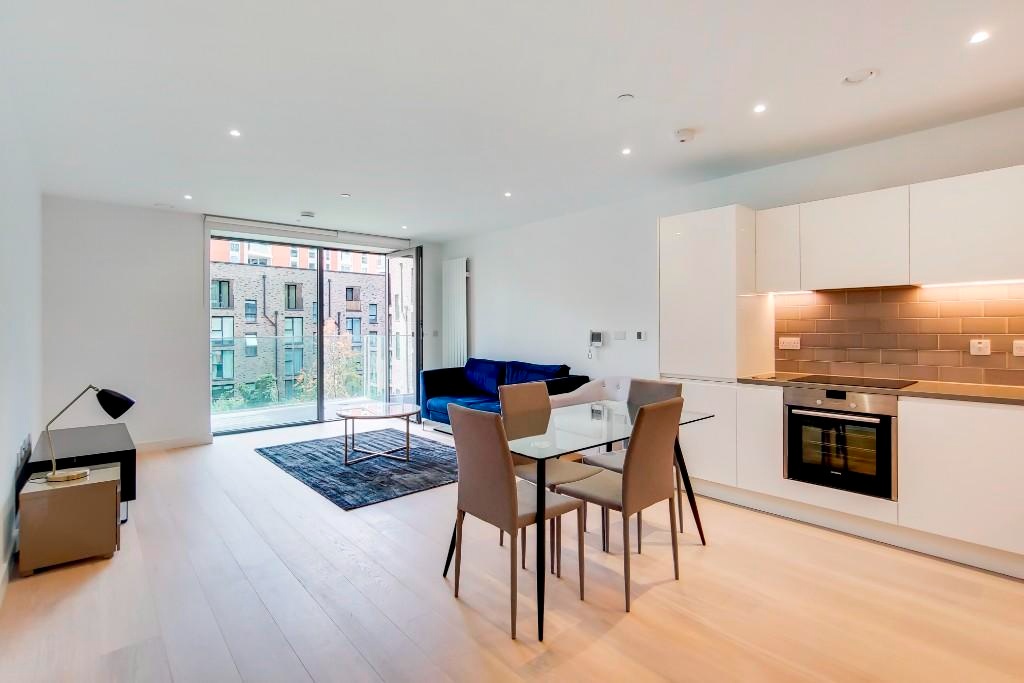 London 2 Bed Flat, Windlass House, E16 To Rent Now for £2,500.00 p/m
