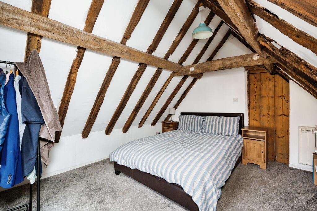 Robertsbridge 2 Bed SemiDetached House, High Street, TN32 To Rent