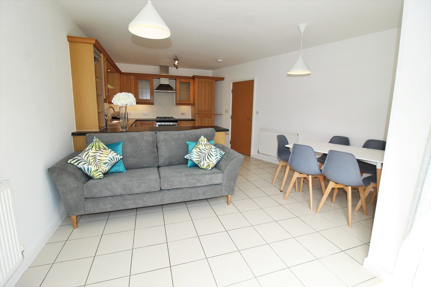 Little Paxton, St. Neots Room in a Shared House, Skipper Way, PE19