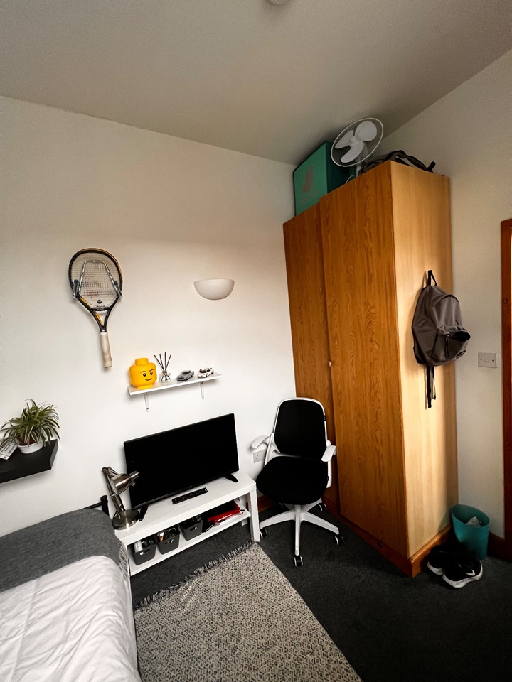 Bristol Room in a Shared Flat, Shaftesbury Crusade, BS2 To Rent Now