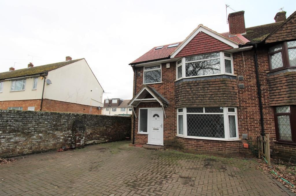 Sipson, West Drayton 4 Bed SemiDetached House, Sipson Road, UB7 To